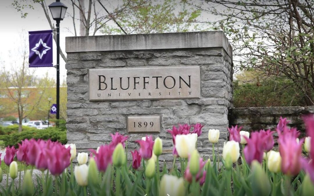 Bluffton-sign-tulips